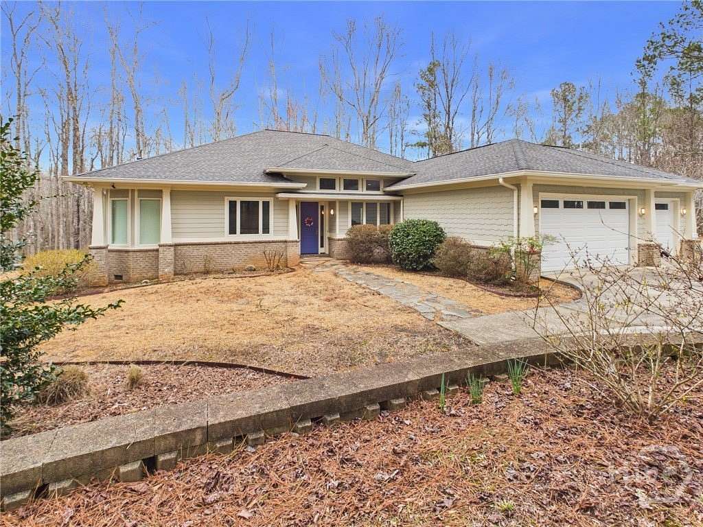 5.25 Acres of Land with Home for Sale in Winterville, Georgia