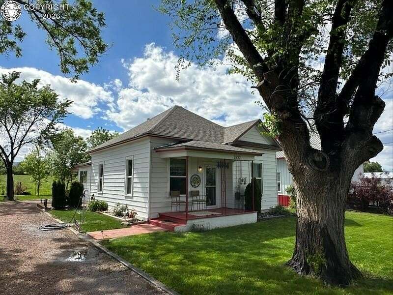 5 Acres of Land with Home for Sale in Cañon City, Colorado