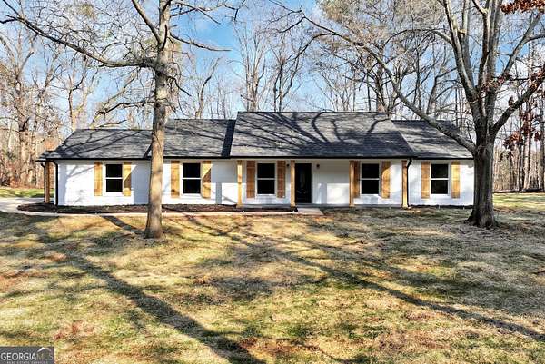 2.29 Acres of Land with Home for Sale in Colbert, Georgia