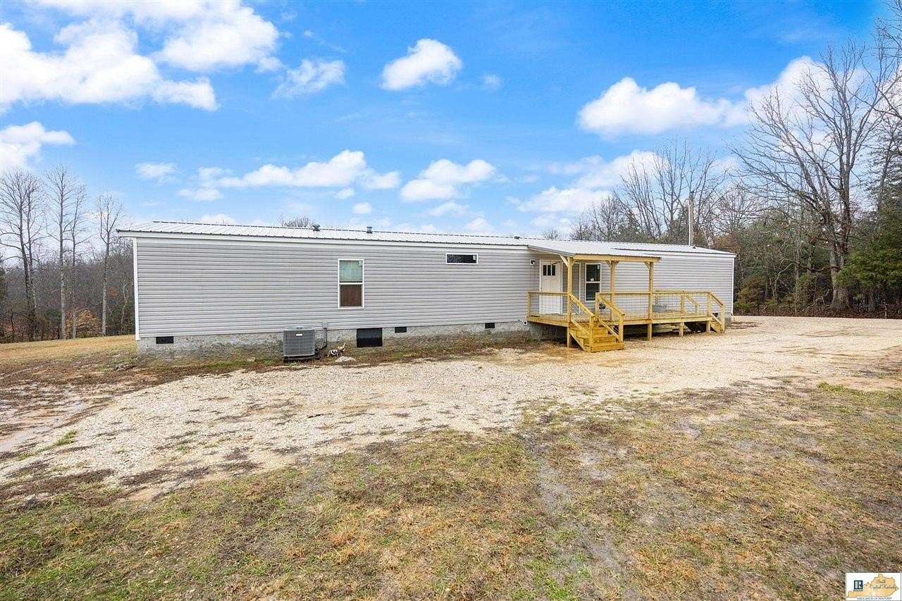 2.1 Acres of Land with Home for Sale in Bonnieville, Kentucky