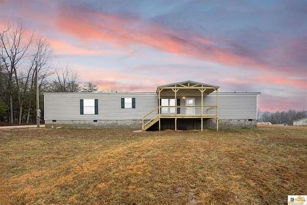 2.1 Acres of Land with Home for Sale in Bonnieville, Kentucky