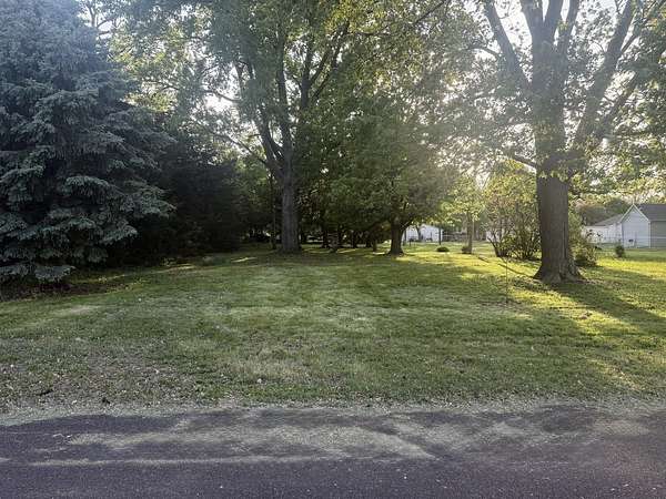 0.25 Acres of Residential Land for Sale in Minier, Illinois
