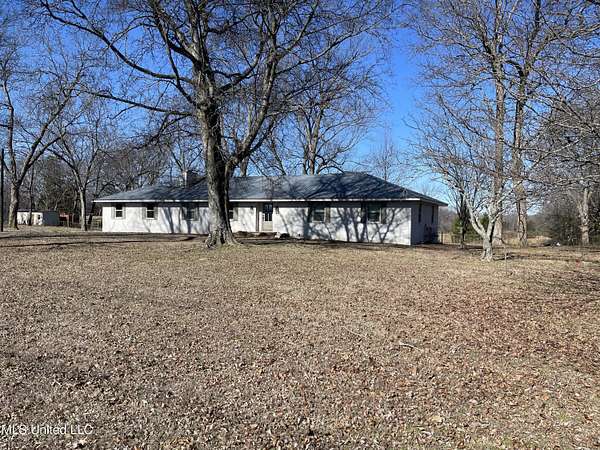 2 Acres of Land with Home for Sale in Senatobia, Mississippi