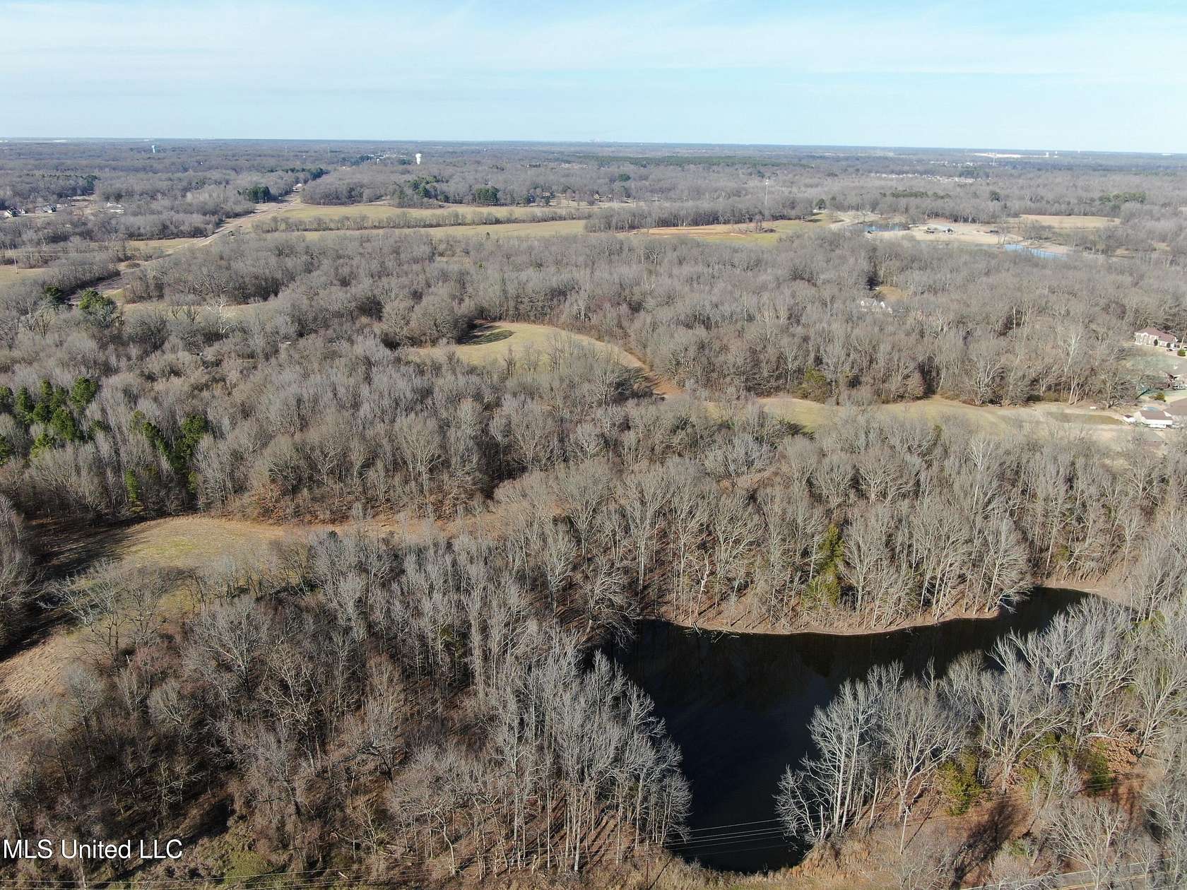 120 Acres of Land for Sale in Lake Cormorant, Mississippi