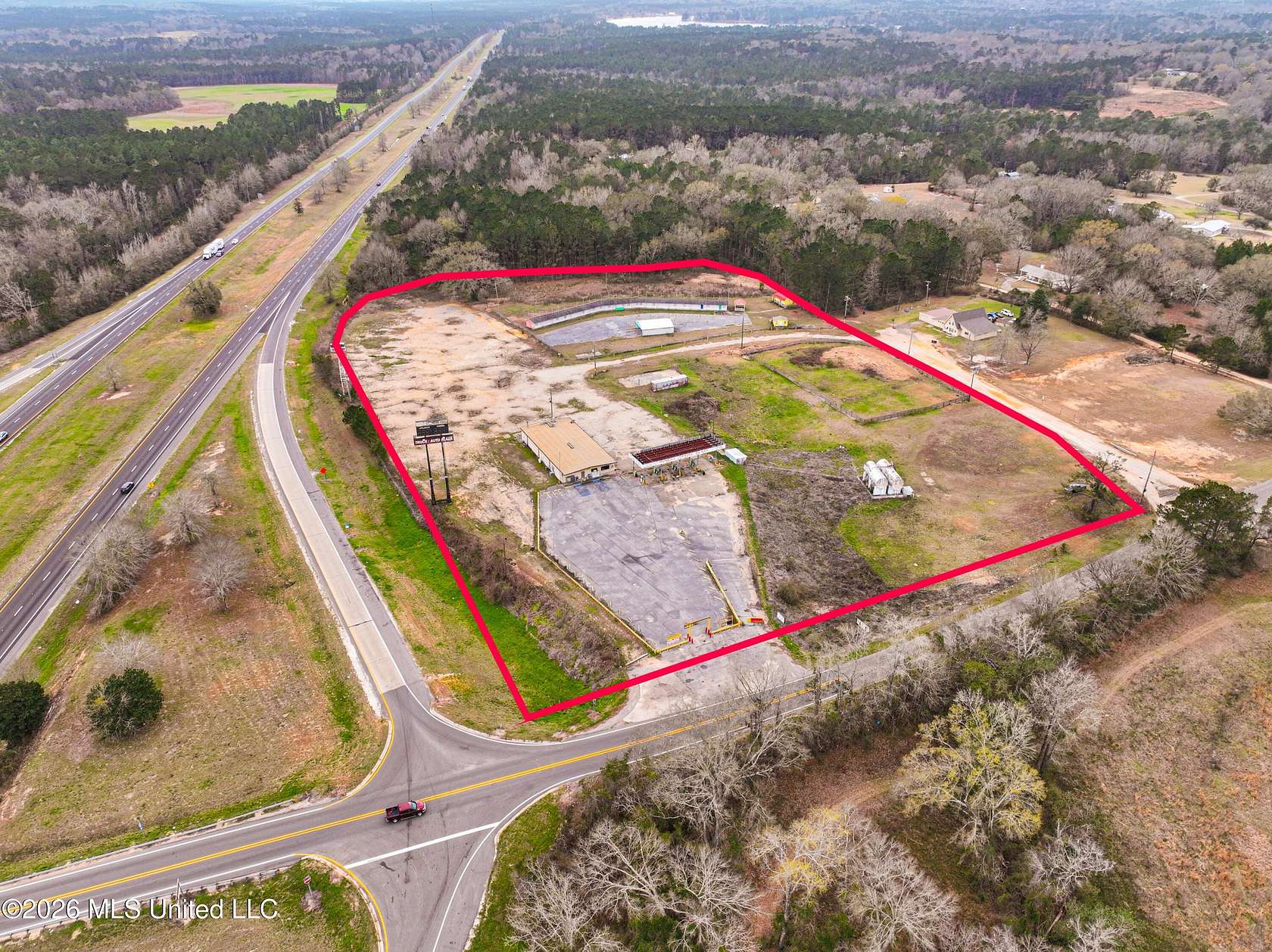 9.84 Acres of Commercial Land for Sale in Carriere, Mississippi