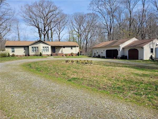 5.14 Acres of Land with Home for Sale in Mechanicsville, Virginia
