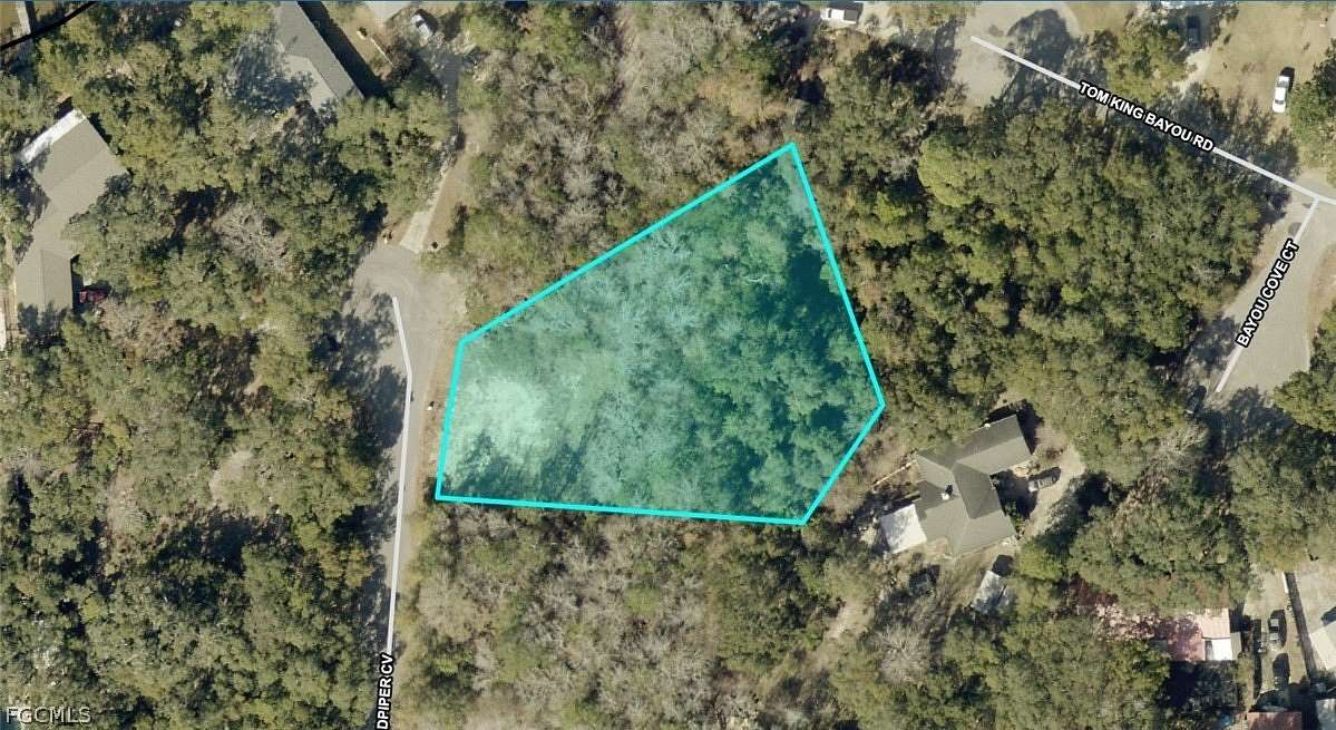 0.7 Acres of Residential Land for Sale in Navarre, Florida