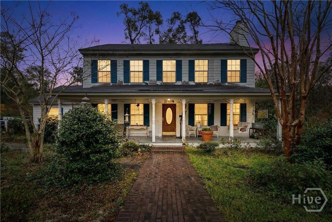 2.76 Acres of Land with Home for Sale in Allenhurst, Georgia