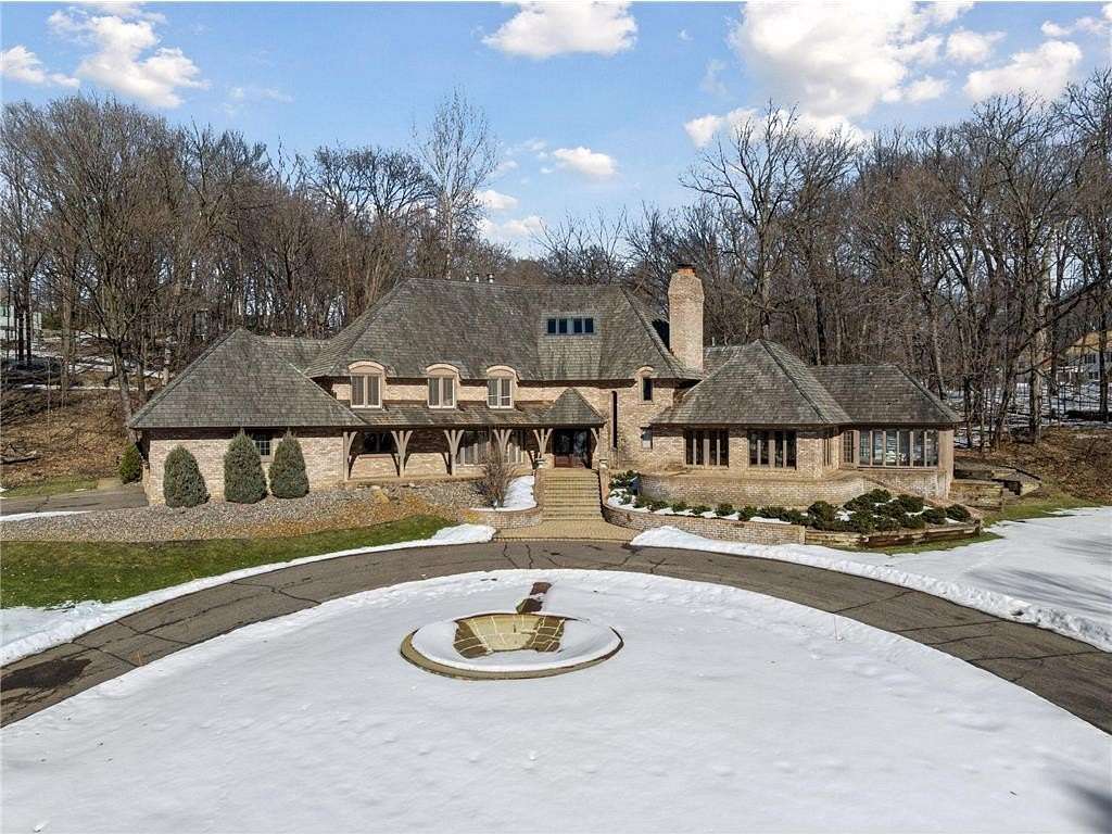 2.28 Acres of Land with Home for Sale in Deephaven, Minnesota