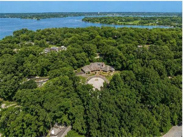 2.28 Acres of Land with Home for Sale in Deephaven, Minnesota