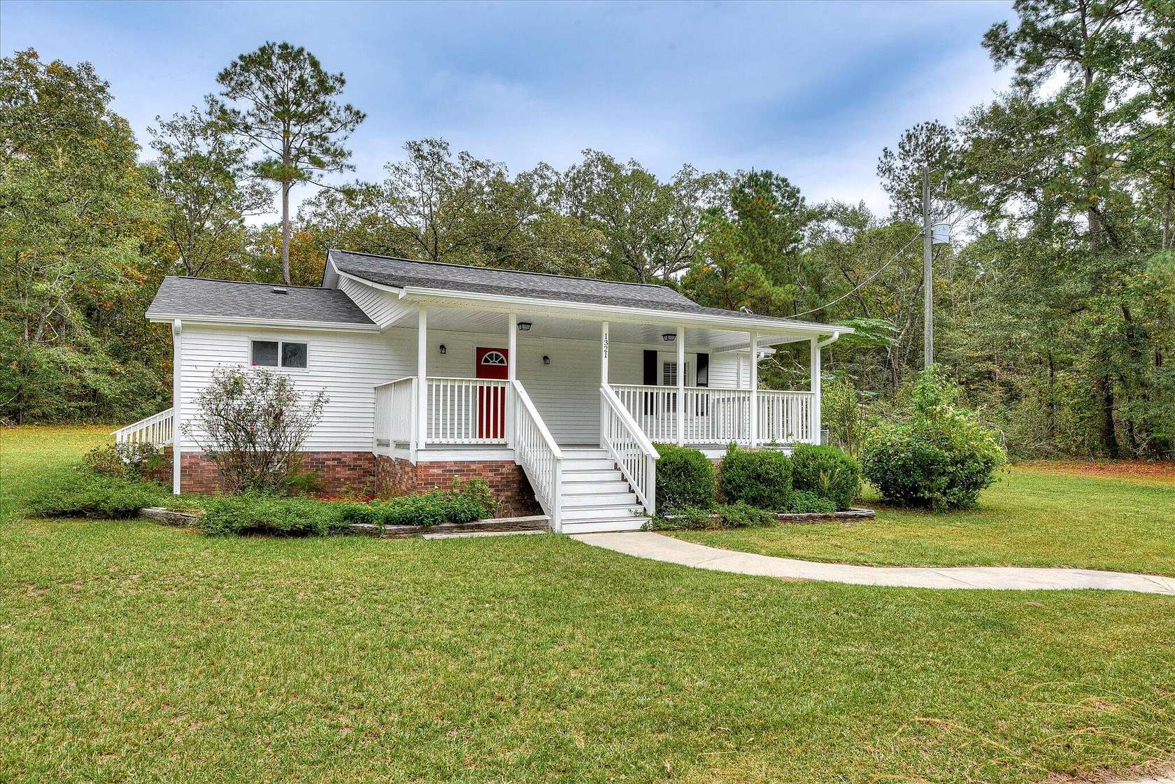 6 Acres of Land with Home for Sale in Wadley, Georgia