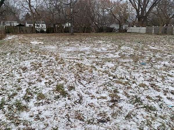 0.26 Acres of Residential Land for Sale in Burton, Michigan