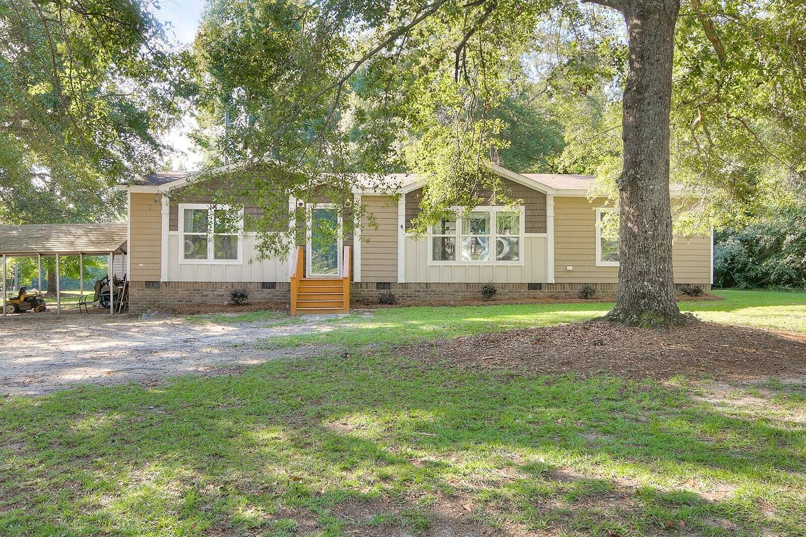 2.5 Acres of Land with Home for Sale in Harlem, Georgia