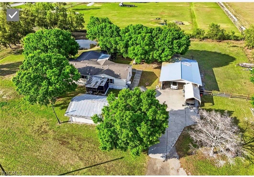 4.4 Acres of Land with Home for Sale in Felda, Florida