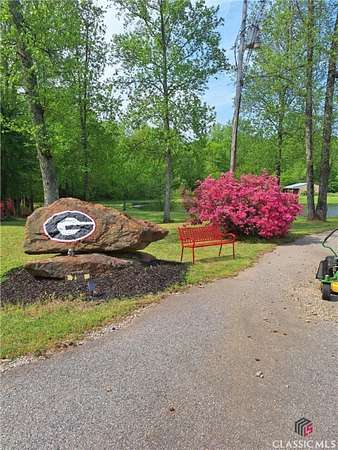 9 Acres of Land with Home for Sale in Bishop, Georgia