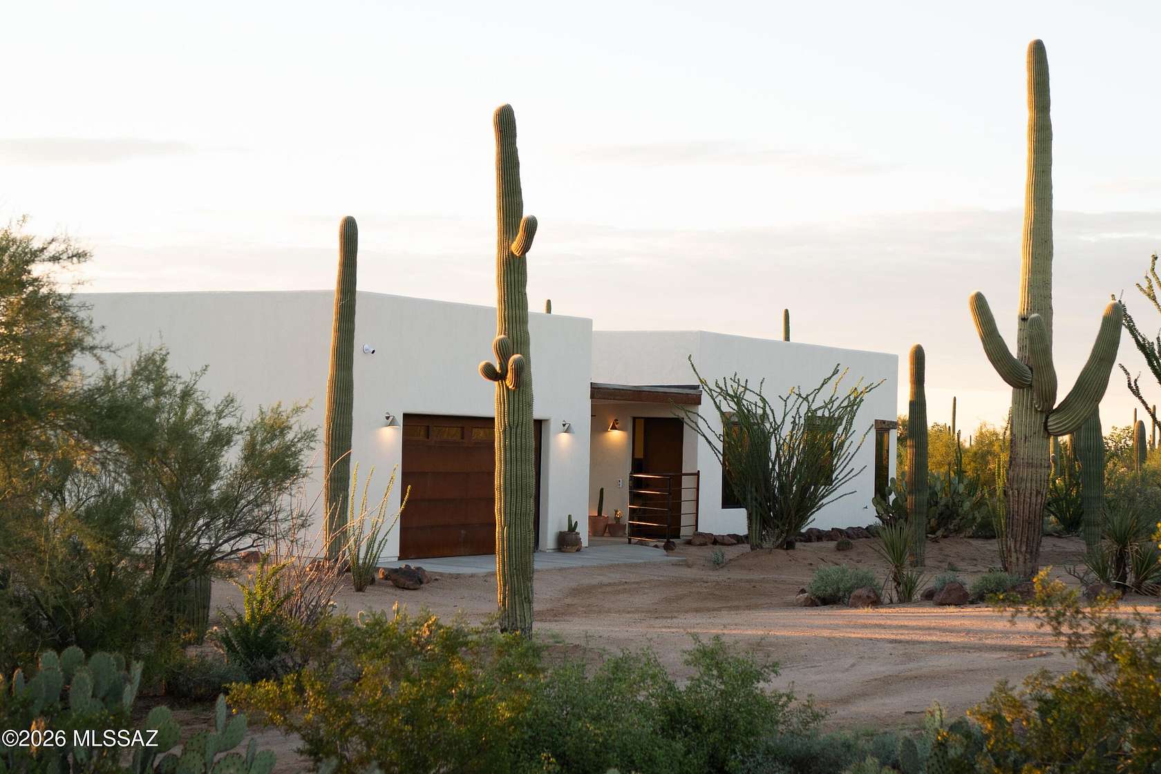 8 Acres of Land with Home for Sale in Tucson, Arizona