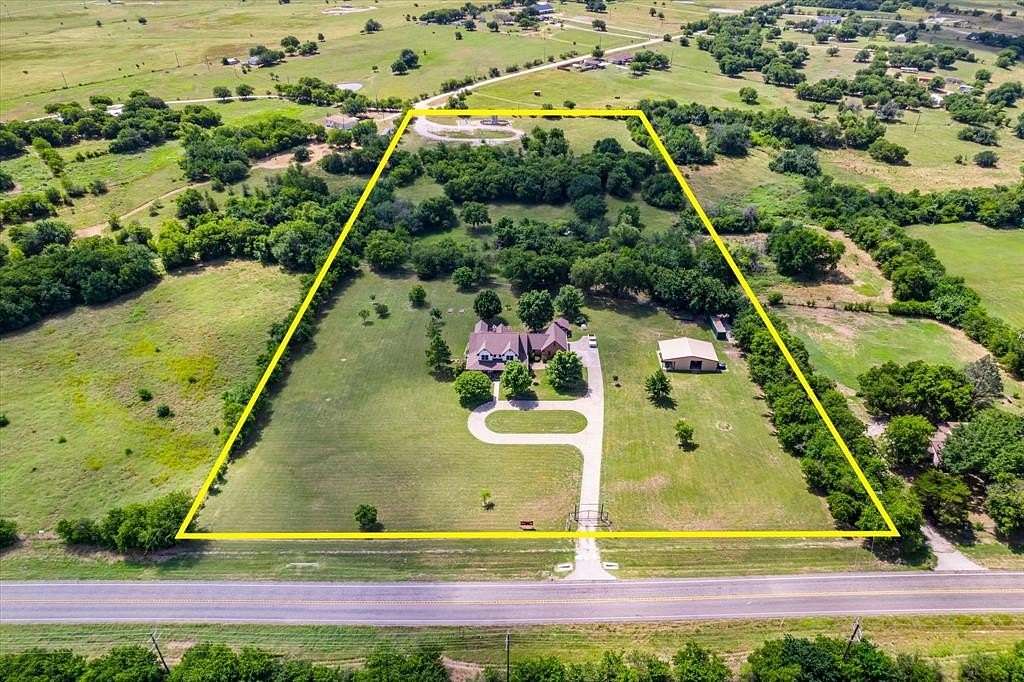 10 Acres of Land with Home for Sale in New Fairview, Texas