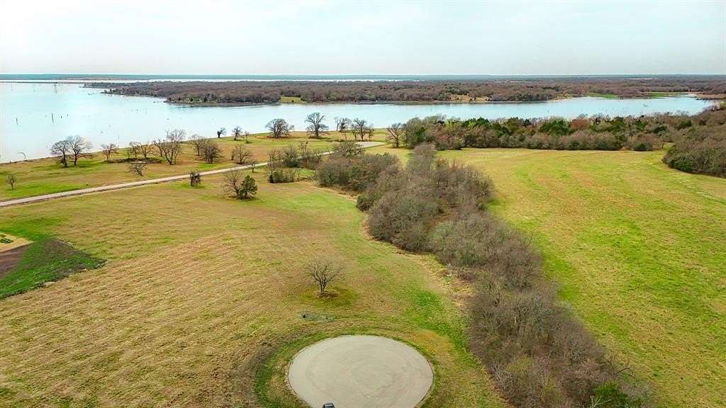 1 Acre of Residential Land for Sale in Corsicana, Texas