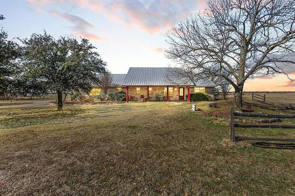 4.8 Acres of Land with Home for Sale in Collinsville, Texas