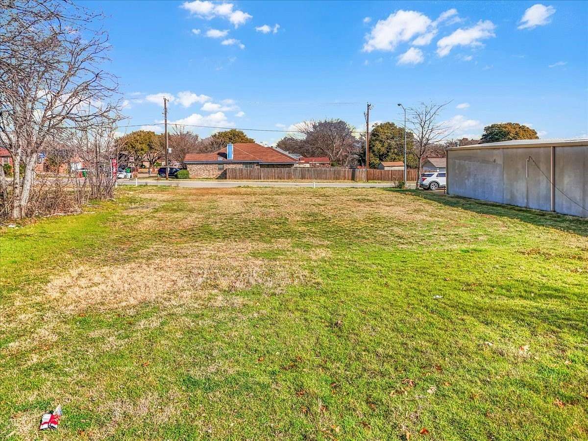 0.33 Acres of Mixed-Use Land for Sale in Haltom City, Texas