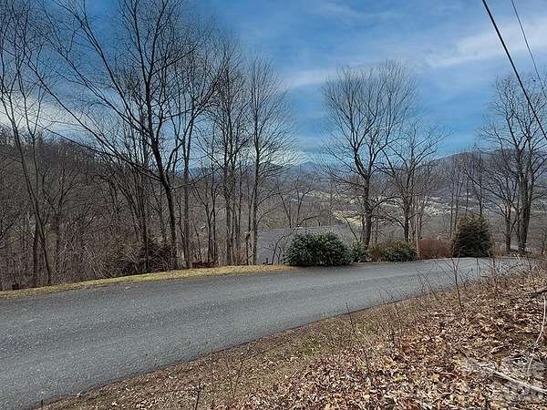 0.96 Acres of Residential Land for Sale in Waynesville, North Carolina