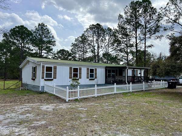 3.2 Acres of Land with Home for Sale in Middleburg, Florida