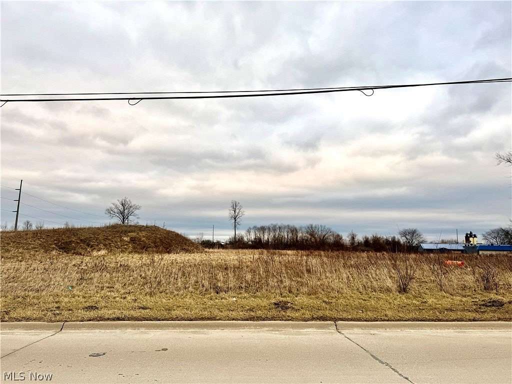 6.78 Acres of Mixed-Use Land for Sale in Medina, Ohio