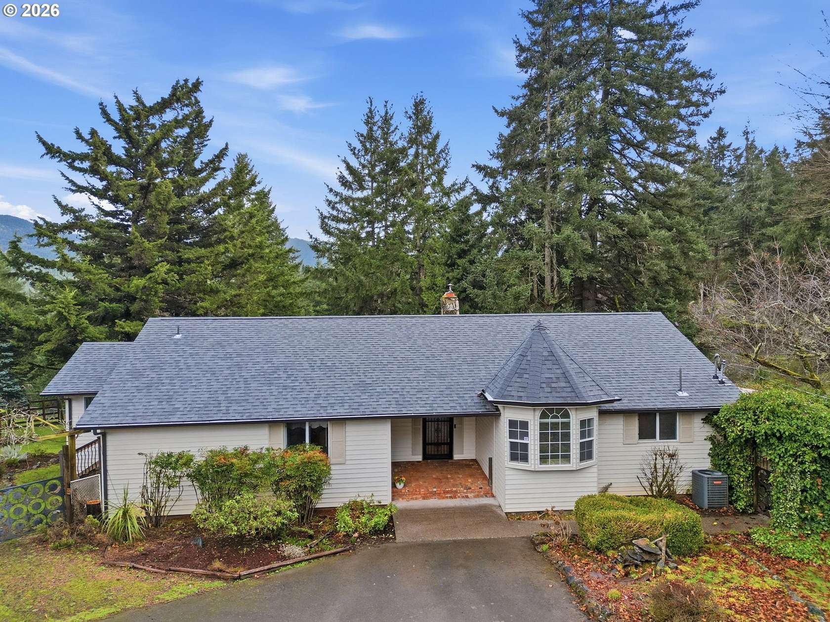 2 Acres of Land with Home for Sale in Cottage Grove, Oregon