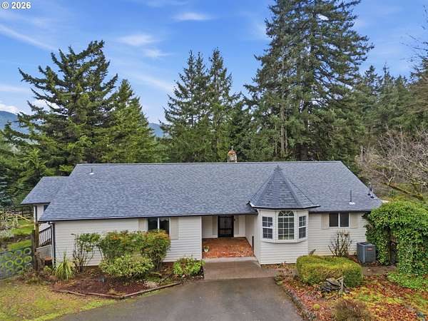 2 Acres of Land with Home for Sale in Cottage Grove, Oregon