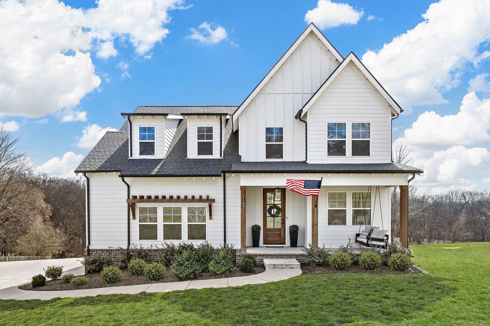 2.28 Acres of Land with Home for Sale in Columbia, Tennessee