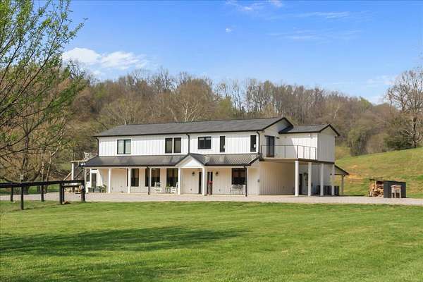 105 Acres of Agricultural Land with Home for Sale in Pulaski, Tennessee