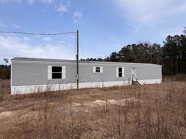 3 Acres of Land with Home for Sale in Philadelphia, Mississippi