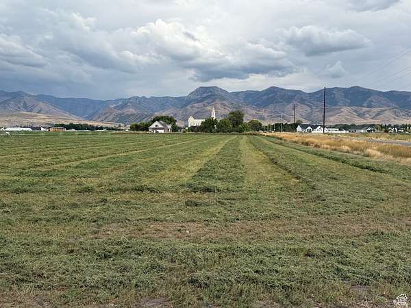 4 Acres of Residential Land for Sale in Smithfield, Utah