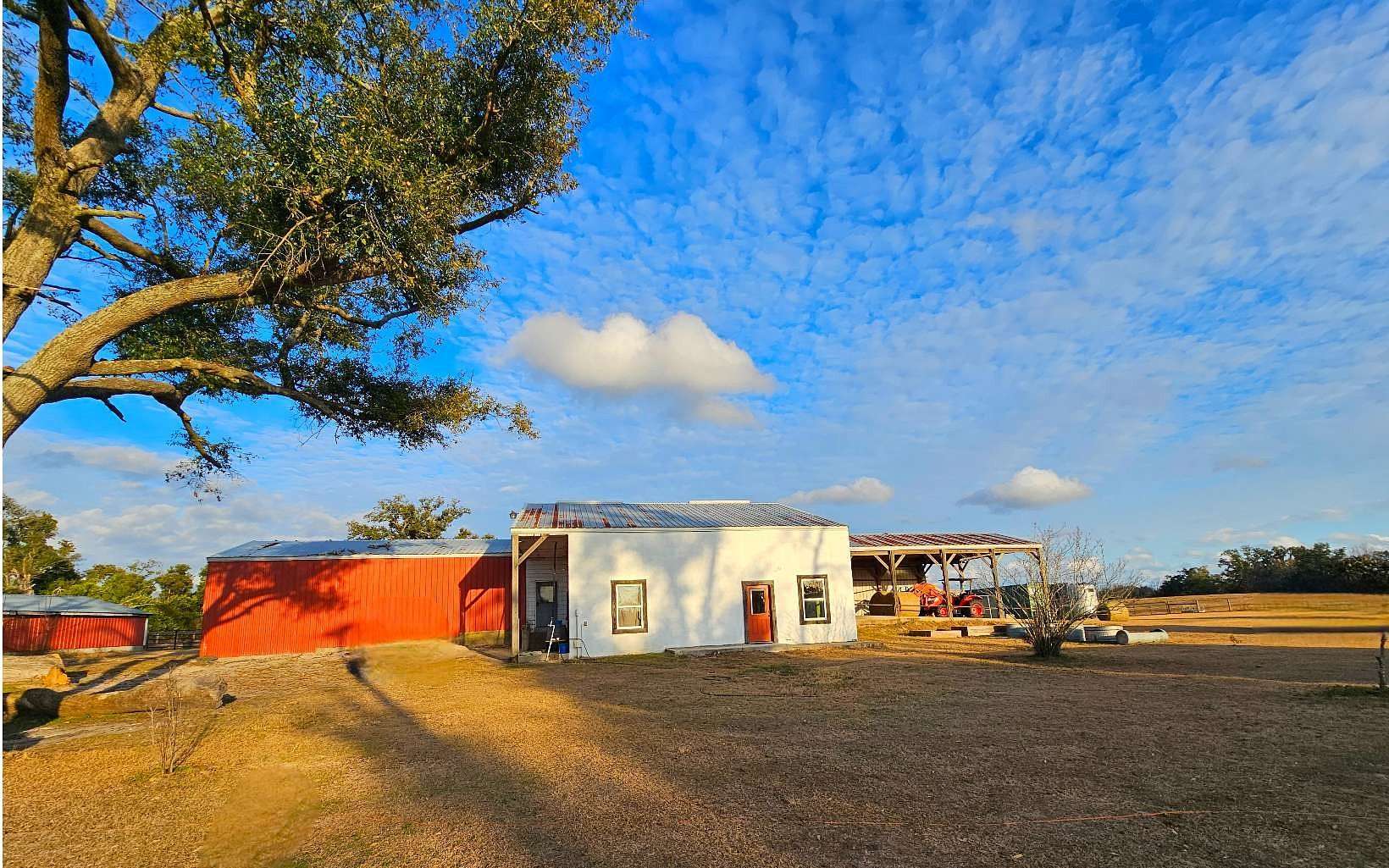39.1 Acres of Land with Home for Sale in Live Oak, Florida