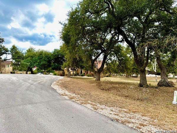 1 Acre of Residential Land for Sale in Canyon Lake, Texas