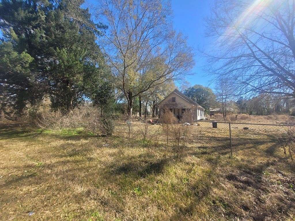 9 Acres of Land with Home for Sale in Orange, Texas