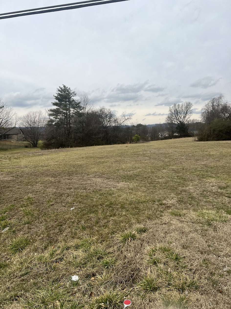 2 Acres of Residential Land for Sale in Columbia, Tennessee