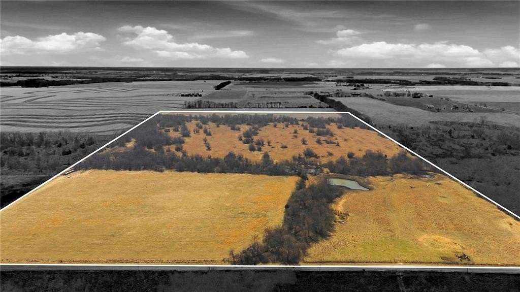 60 Acres of Agricultural Land for Sale in Kincaid, Kansas