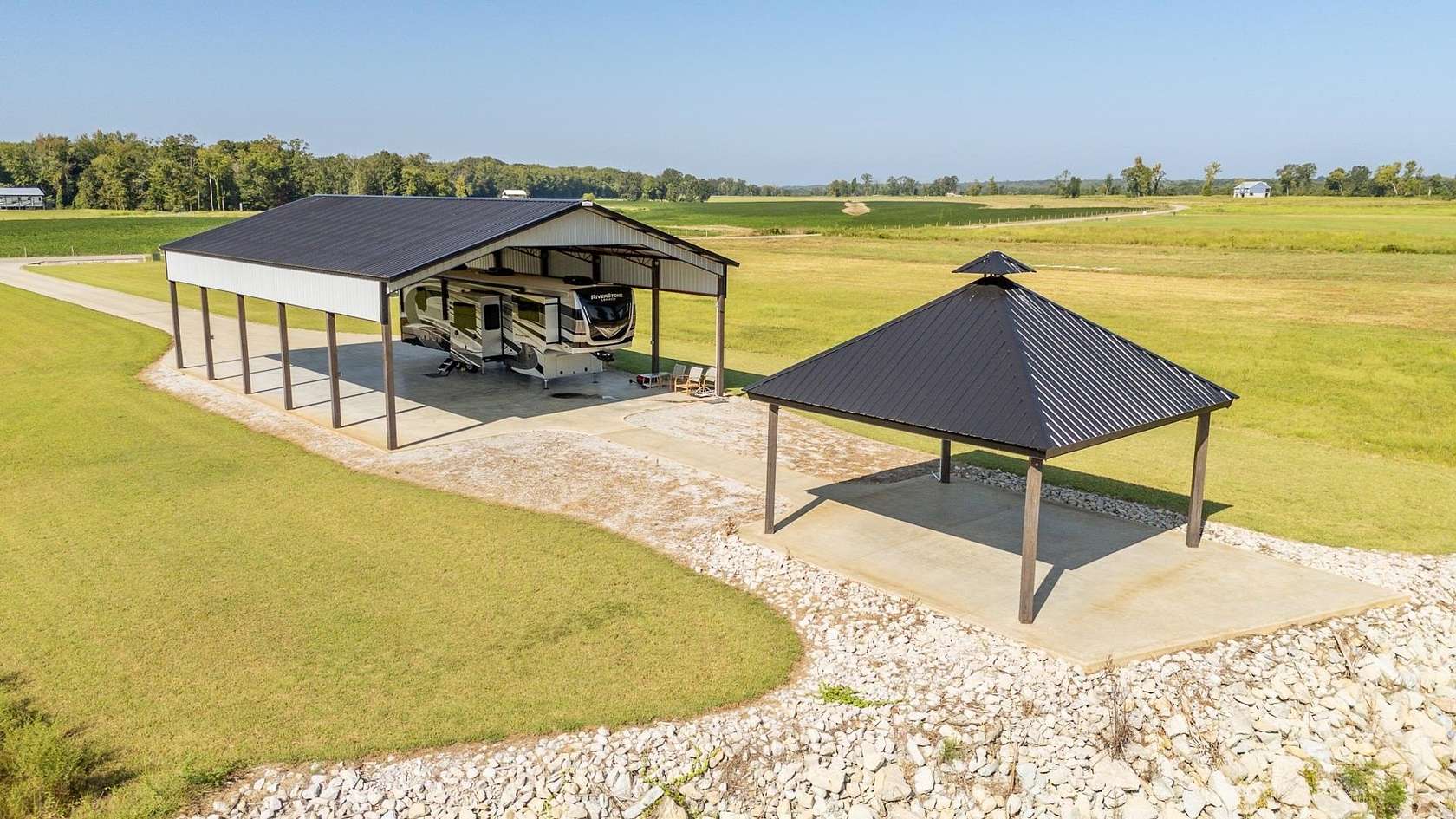 1 Acre of Land for Sale in Savannah, Tennessee