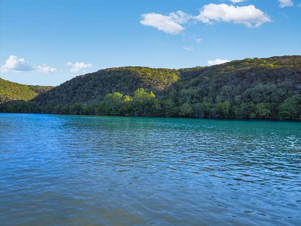 33 Acres of Land for Sale in Austin, Texas