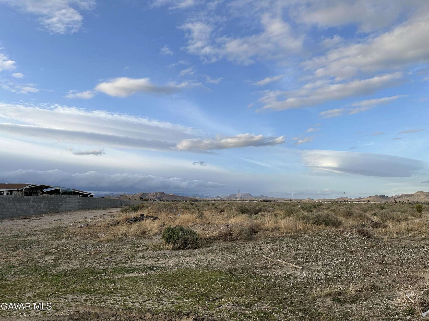 2.5 Acres of Residential Land for Sale in Rosamond, California