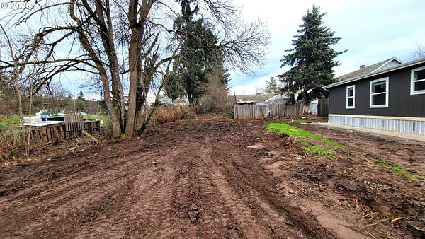 0.12 Acres of Residential Land for Sale in Cottage Grove, Oregon