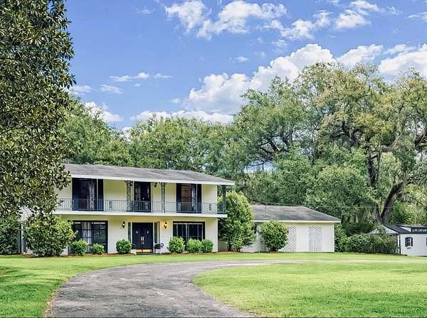 1.74 Acres of Land with Home for Sale in Bainbridge, Georgia