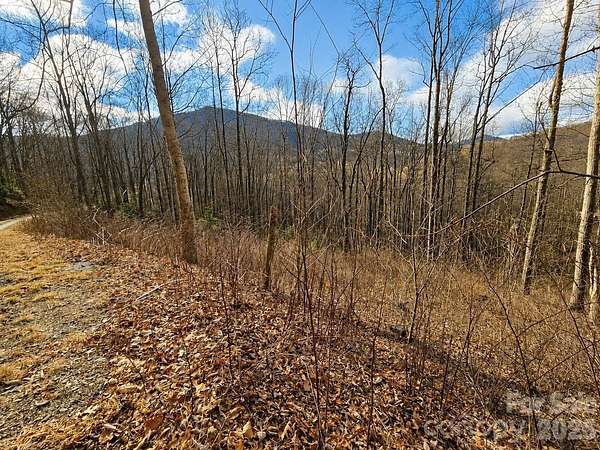 1.12 Acres of Residential Land for Sale in Waynesville, North Carolina