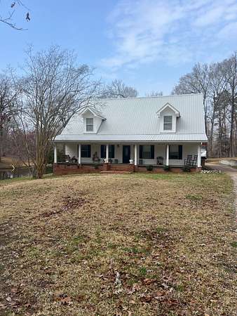 3.4 Acres of Land with Home for Sale in Natchez, Mississippi