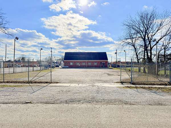 0.57 Acres of Commercial Land for Sale in Tullahoma, Tennessee