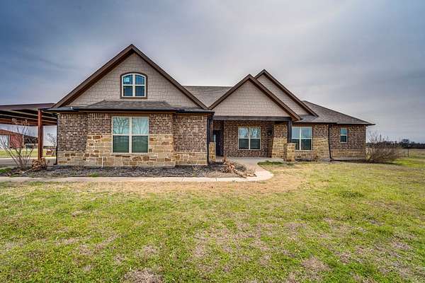 14.2 Acres of Land with Home for Sale in Waxahachie, Texas