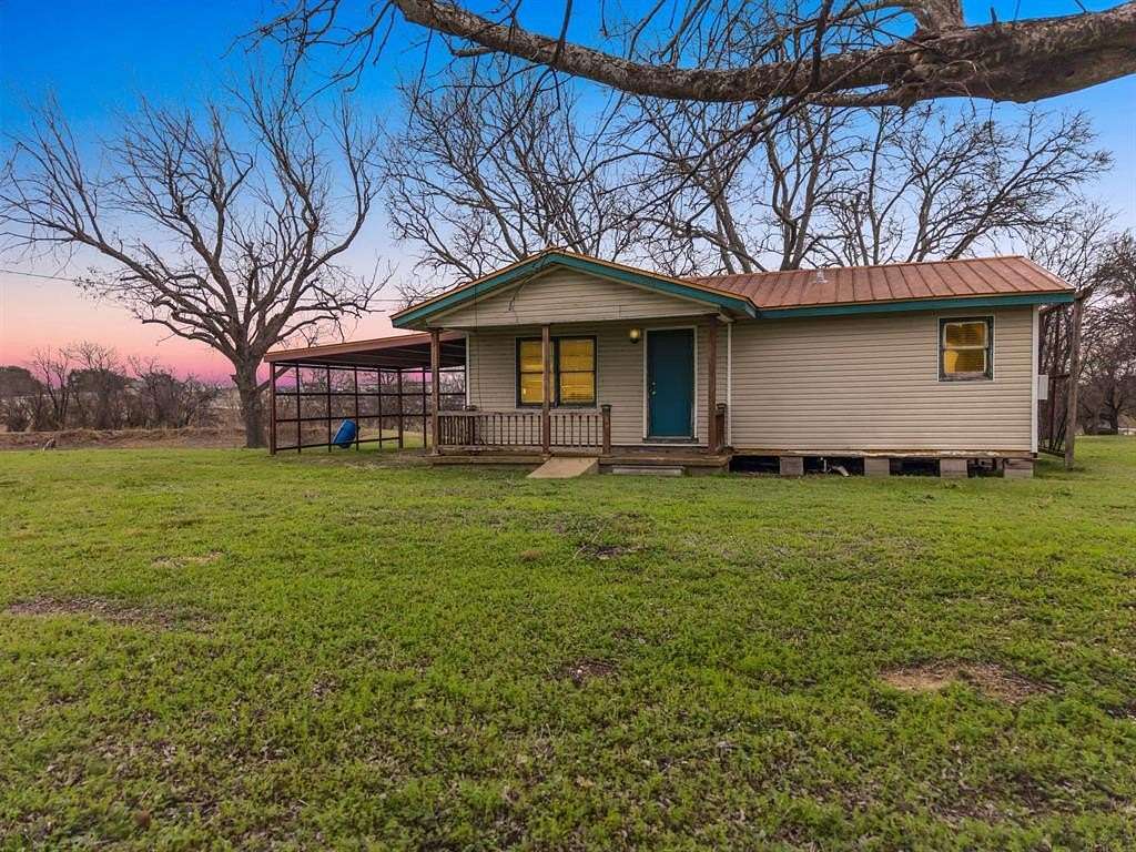 5.75 Acres of Land with Home for Sale in Hillsboro, Texas