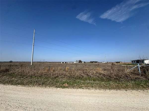 10.3 Acres of Land for Sale in Kerens, Texas