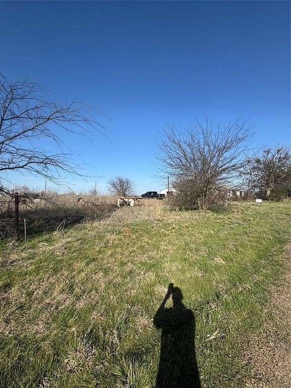 4.7 Acres of Land for Sale in Mabank, Texas